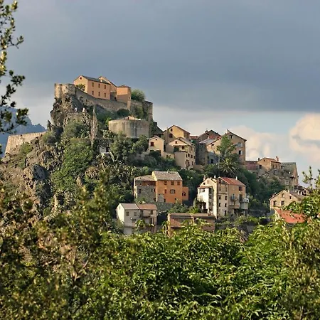 Les Bougainvilliers Apartment *