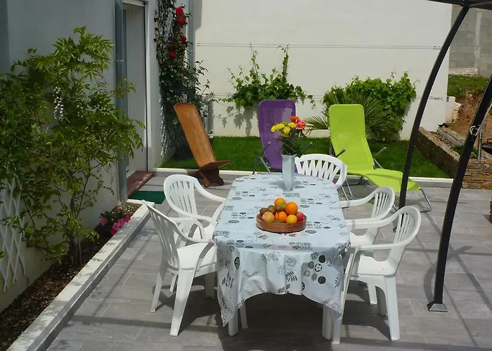 Les Bougainvilliers Appartement Penta di Casinca